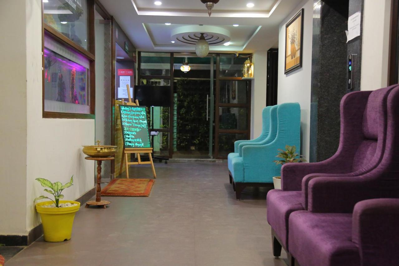 Hotel Raintr33 Hyderabad Esterno foto